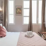Sophie - Le Mucha - King Size Bed - Ac Hotel Paris