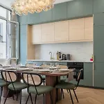 Sophie - Le Mucha - King Size Bed - Ac Hotel Paris