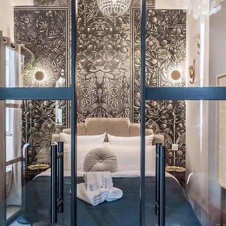 Sophie - Le Mucha - King Size Bed - Ac מלון *