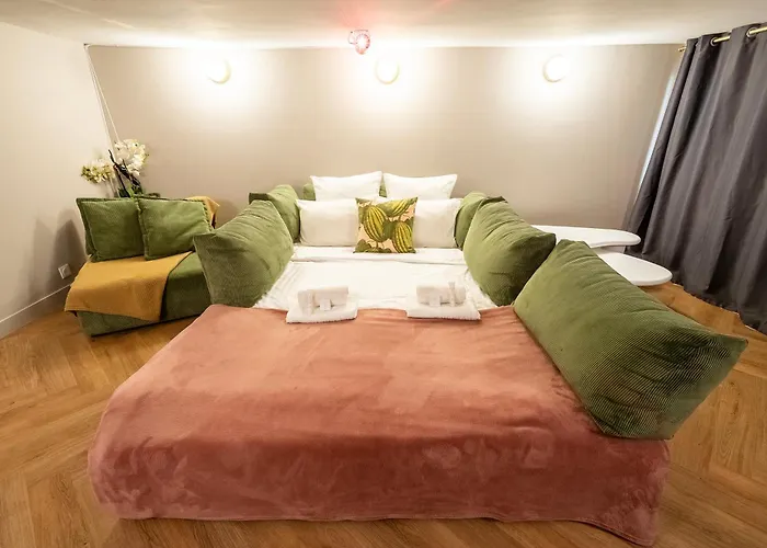 Hotel Sophie - Le Mucha - King Size Bed - Ac Paris